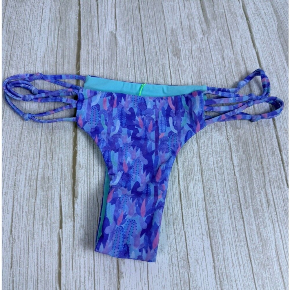 Moana Bikini Bottoms Purple Blue Reversible Cheeky Size Large Cactus